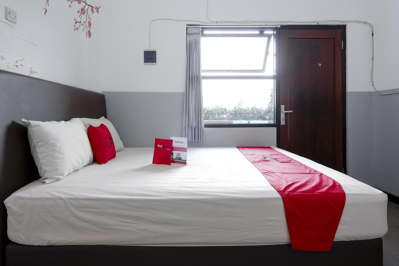 סמאראנג Reddoorz @ Prambanan Timur Raya מראה חיצוני תמונה